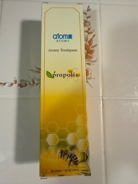Propolis Toothpaste in Yellow - Natural Propolis Care